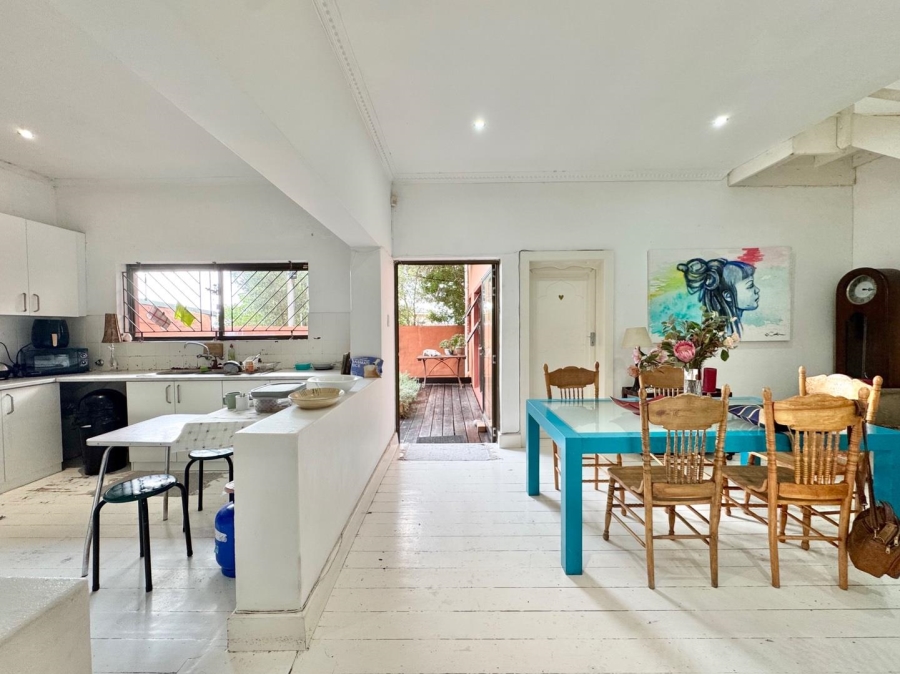 6 Bedroom Property for Sale in Walmer Estate Western Cape